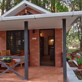 Monica Garden Bungalow, hotel in Vālpārai