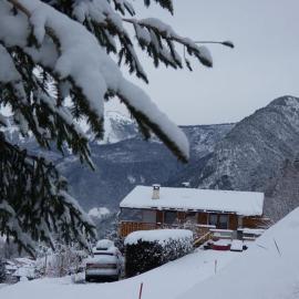 Chalet Tournette avec jacuzzi, Domaine du Fraizier, ξενοδοχείο σε Thones