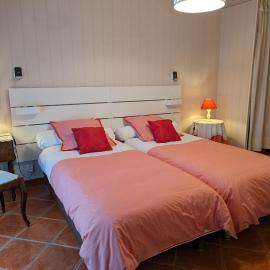 Chambre Eglantine: Charme en Val de Loire avec Piscine et Wifi - FR-1-590-515
