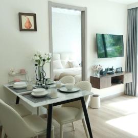 Chiang Mai the one C Pool view Two bedrooms and two bathrooms for five people Fully equipped Cooking allowed Preferred residence