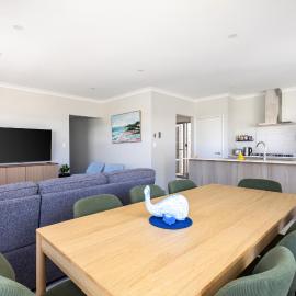 Barefoot2Beach Swan BnB Management، فندق في يانشيب