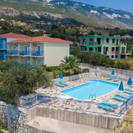 Milos Studios, hôtel à Lourdhata