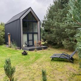 Stylish Tiny Cabin Pitrog, hotel din Pitrags