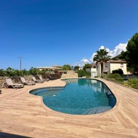 Manureva Calvi, hotel u gradu Kalvi