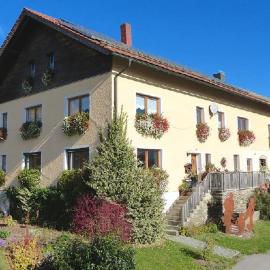 Huisnhof, hotel in Arrach