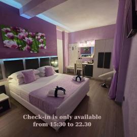 Albis Rooms Guest House, hotel in Fiumicino