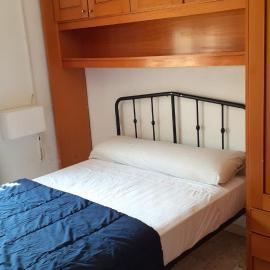 Habitacion en piso compartido No alojamiento turistico, hotel in Benidorm