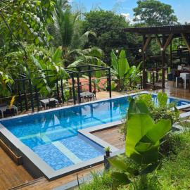 보카스 타운에 위치한 호텔 Bamboo Pool and Lodge