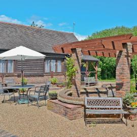 Apple Cottage - 27442 โรงแรมในSedlescombe
