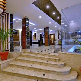 Viesnīca Hotel Mayur by RoomsInc Katra pilsētā Katra