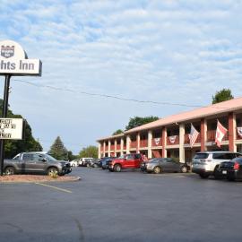 Knights Inn Oswego East โรงแรมในออสวีโก