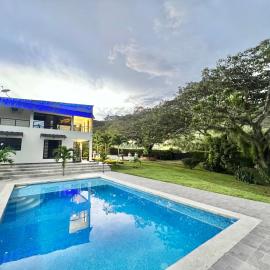 Casa Finca en La Unión Valle con piscina - Pompano
