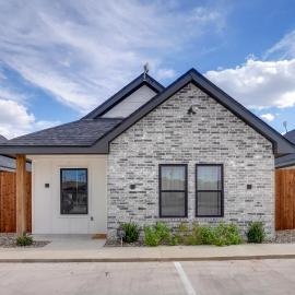 7 Mi to AFB: Central & Modern San Angelo Home