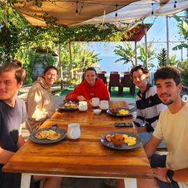 Atitlán Backpackers by Don Pascual, hotel u gradu San Pedro la Laguna