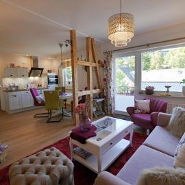Upland-Flair Ferienwohnung BLUMENWIESE mit einzigartigem Berggarten im Zentrum!