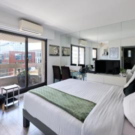 Beautiful modern fully furnished studio