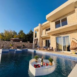 Villa Lotos