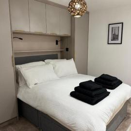 Unit 5 Comfortable 1-BR Apartment, For 3, Parking, Near Bramall Lane, Unlimited Wi-Fi