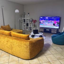 Chambre double chez habitant, hotel in Fleury-les-Aubrais