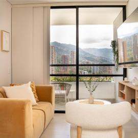 Grand By Jalo