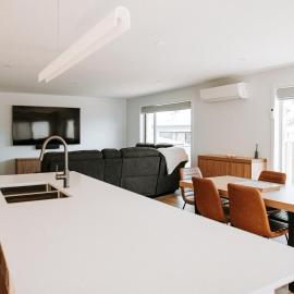 Sunnybank Sea & Stay