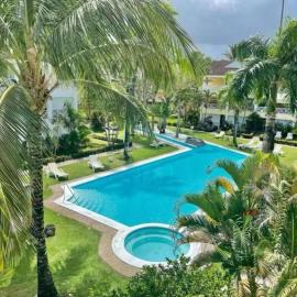 Superbe 2bd apt in gated community 2 steps from everything- Playa Popi