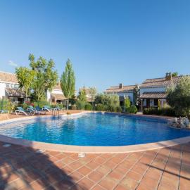 2-bedroom Ibipozo home with pool