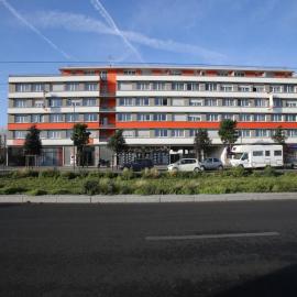 셰빌리-라뤼에 위치한 호텔 Comfort apartment near central Paris