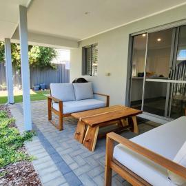 Palm Beach Retreat - Rockingham