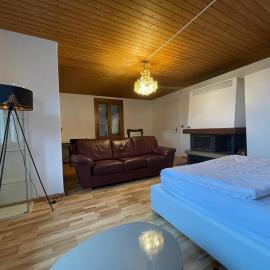 Rooms for rent in Bolligen, hotel em Bolligen