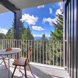 Le Sciurus - Studio avec terrasse - Parking, hotel in Font-Romeu-Odeillo-Via