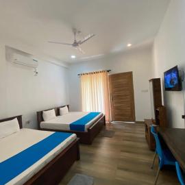 Grandmila Resort, hotel in Anuradhapura