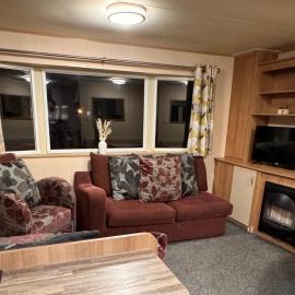 Rubys Place on Lyons Winkups Towyn Sleeps 6, khách sạn ở Abergele