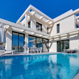 Villa de Lujo c/ Piscina Climatizada, las Colinas