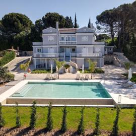 The Seven Islands Deluxe Apartments