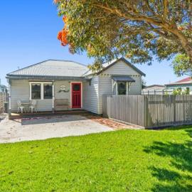 Mini Beach Cottage - Seaspray Escape, hotel in Seaspray