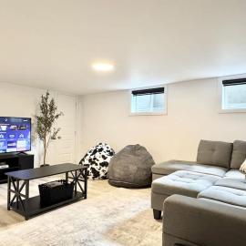 Ste-Foy urban area - 4 bedrooms - Spa - EV chrger