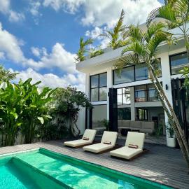 Villa Daya Canggu - 5 Mins to Beach, Rooftop Cinema and Private Cook