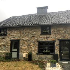 Stylish Stay with Pool, Jalhay, хотел в Жале