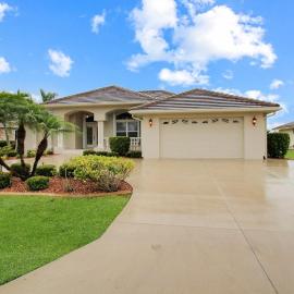 4BR waterfront home with saltwater pool in Punta Gorda - Fishtail, hotel in Punta Gorda