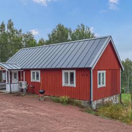 Gorgeous Home In Villands With Lake View, хотел в Vånga