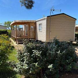 Mobil-home Evasion et confort 5, hotel in Lattes