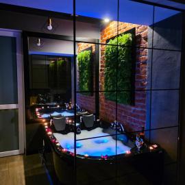 Apartament z jacuzzi w centrum Sanoka, hotel v destinaci Sanok