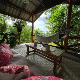 Forest Retreat House Hammock & Private Terrace, hotel in Ban Nok