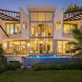 VACATION MARBELLA I Villa Finesse, Luxury Villa, Golden Mile, Swimming-pools, Sauna, Spa, Gym, Gated Community, Minutes from Golfs and Beaches