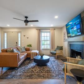 Spacious 3BR Getaway in Scenic Rydal, hotel u gradu Rydal