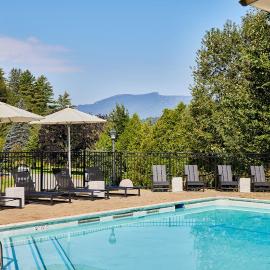 Bluebird Cady Hill Lodge, hotel sa Stowe
