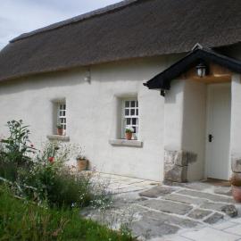 Restored 300yr old thatched cottage Tigh na Rí Rua