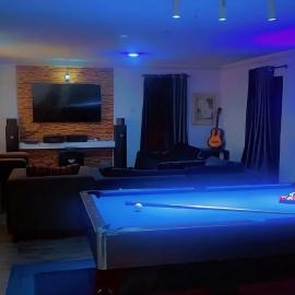 Maleek's Stays Lagos "Ikeja Cozy & Affordable Shared-Non Shared Shortlets in Quiet Lagos Neighborhoods, hotell i Lagos