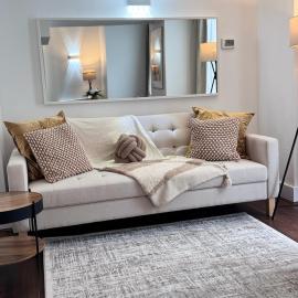 Luxury 2Bed, 2Bath Flat in Greenwich London, hotel in Woolwich